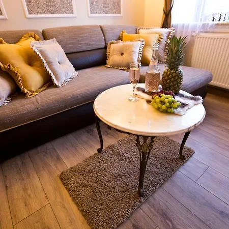 Zamek Ksiaz - 15 Minut 503-608-088 *