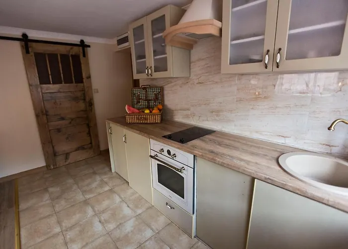 Апартаменты Zamek Ksiaz - 15 Minut 503-608-088 Stare Bogaczowice